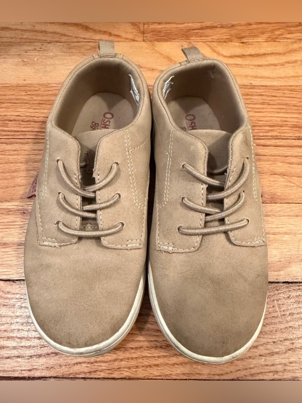 OshKosh B'gosh Kids Tan Lace-Up Sneakers